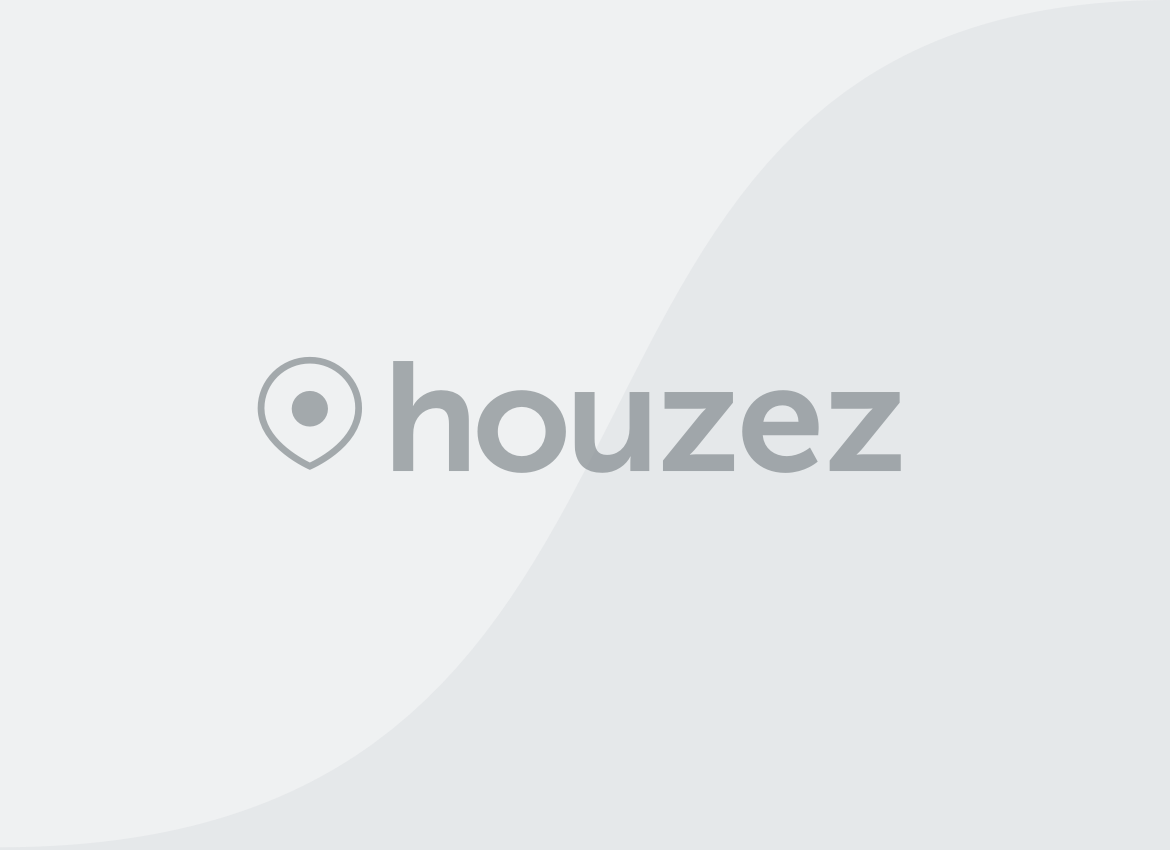 וילה מסוגננת עם נוף לעיר